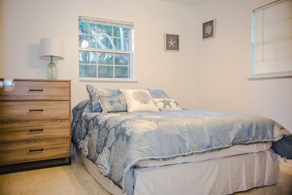 Charming Home, Minutes From The Beach Vero Beach Buitenkant foto