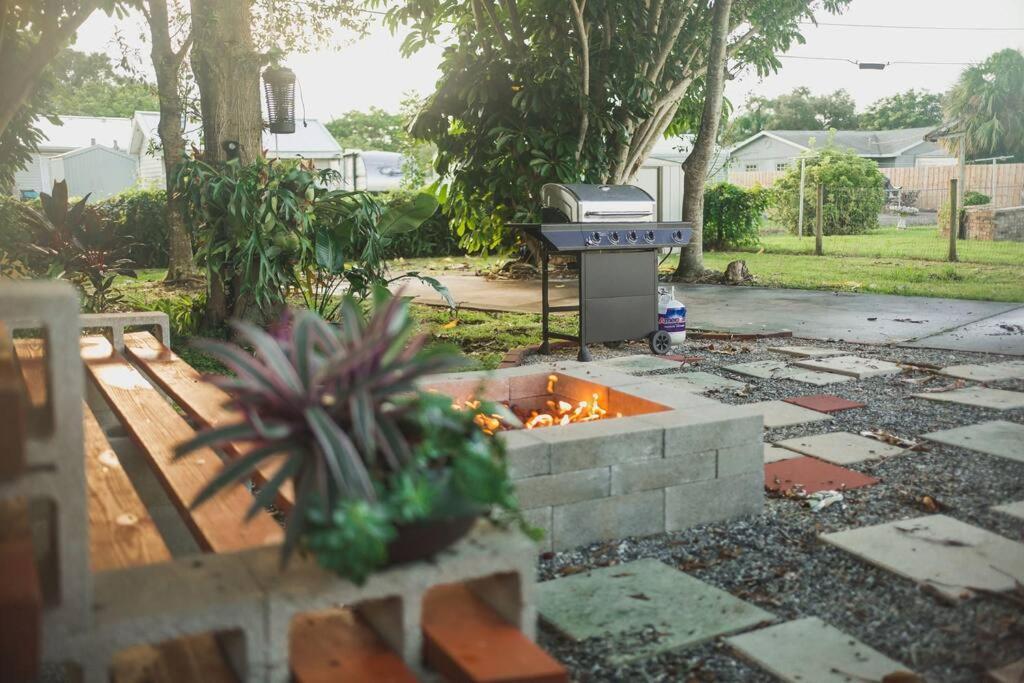Charming Home, Minutes From The Beach Vero Beach Buitenkant foto