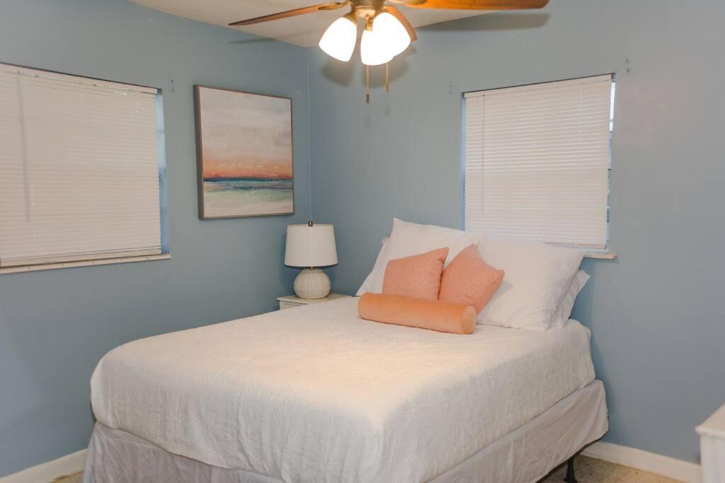 Charming Home, Minutes From The Beach Vero Beach Buitenkant foto