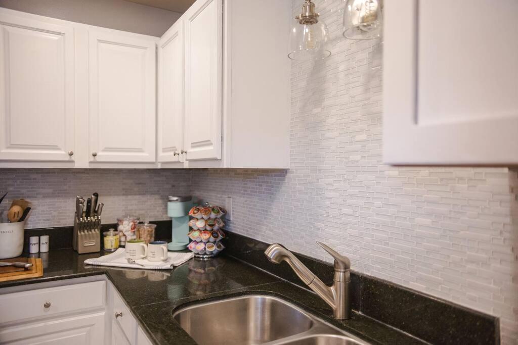 Charming Home, Minutes From The Beach Vero Beach Buitenkant foto