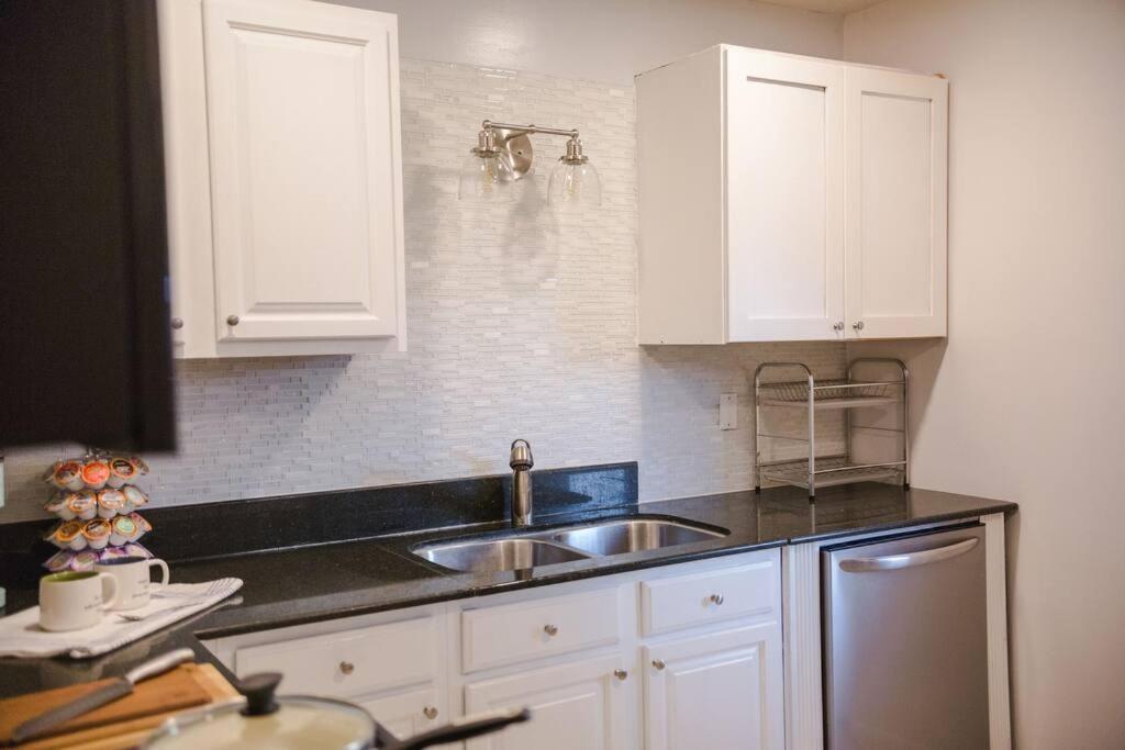 Charming Home, Minutes From The Beach Vero Beach Buitenkant foto